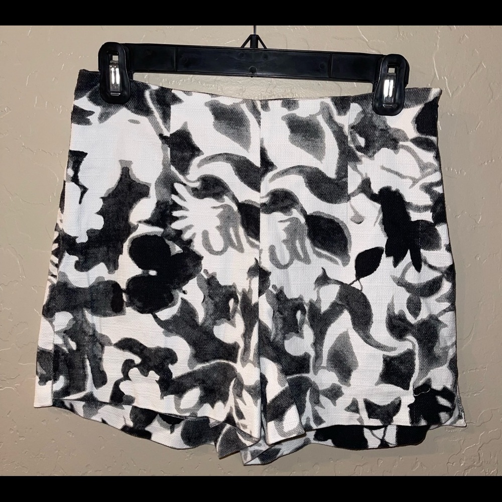Zara Basic floral high waisted shorts
